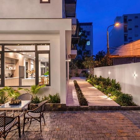 Luxurious 500M Villa, Private Pool, 300M To Beach ダナン市 エクステリア 写真