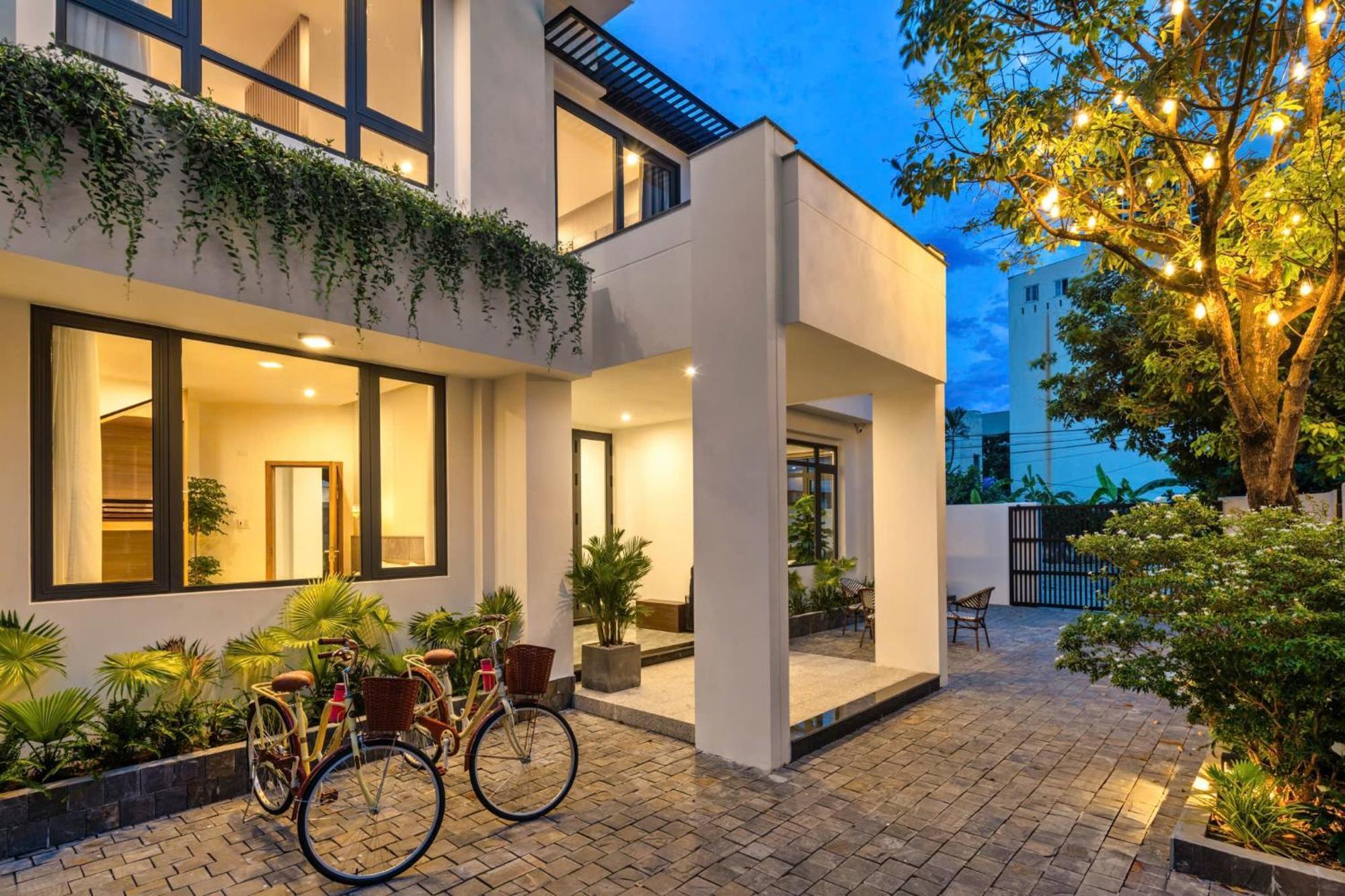 Luxurious 500M Villa, Private Pool, 300M To Beach ダナン市 エクステリア 写真