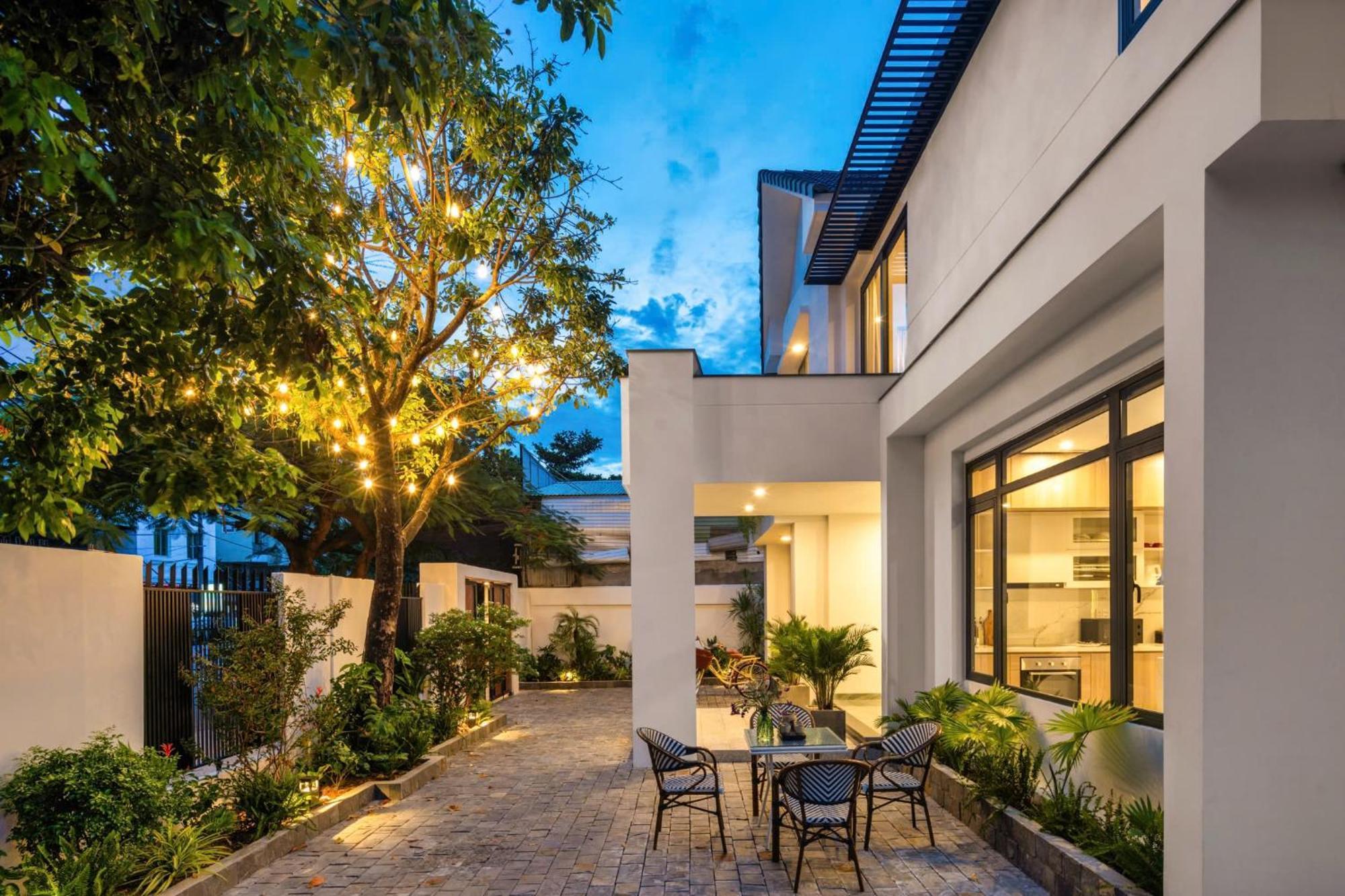 Luxurious 500M Villa, Private Pool, 300M To Beach ダナン市 エクステリア 写真