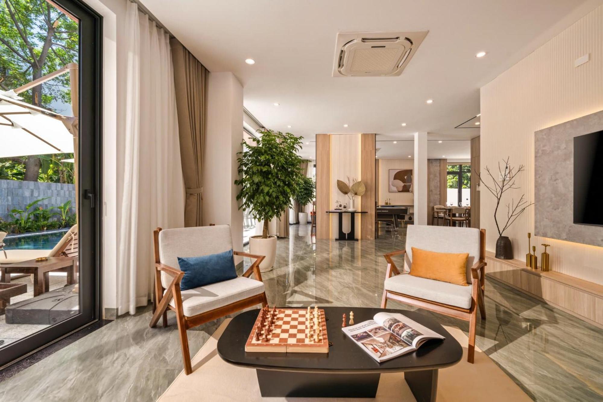 Luxurious 500M Villa, Private Pool, 300M To Beach ダナン市 エクステリア 写真