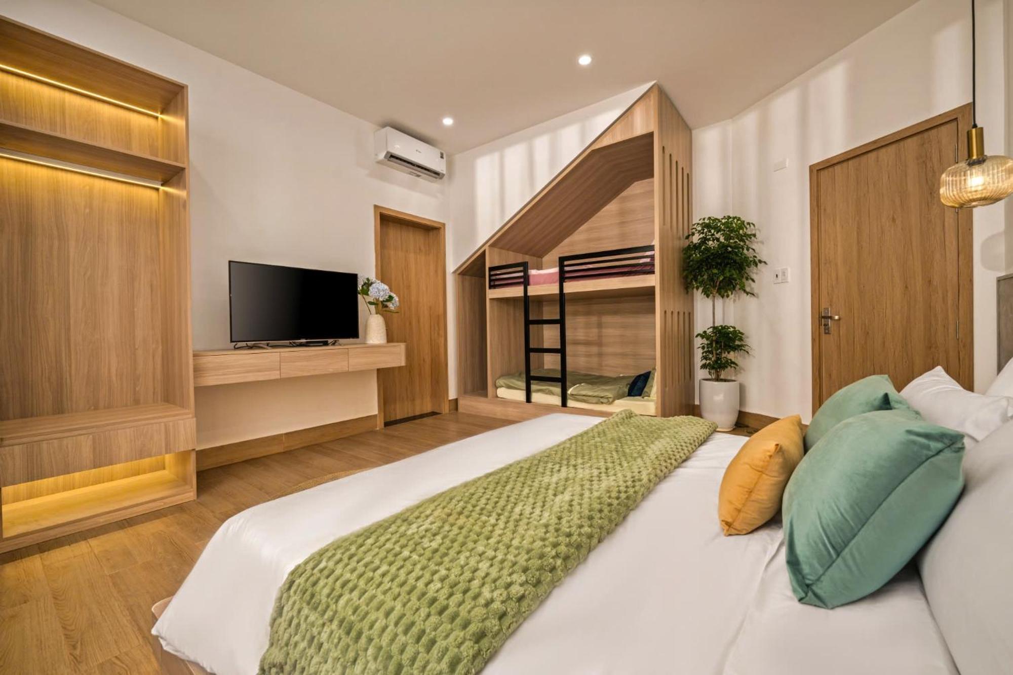 Luxurious 500M Villa, Private Pool, 300M To Beach ダナン市 エクステリア 写真