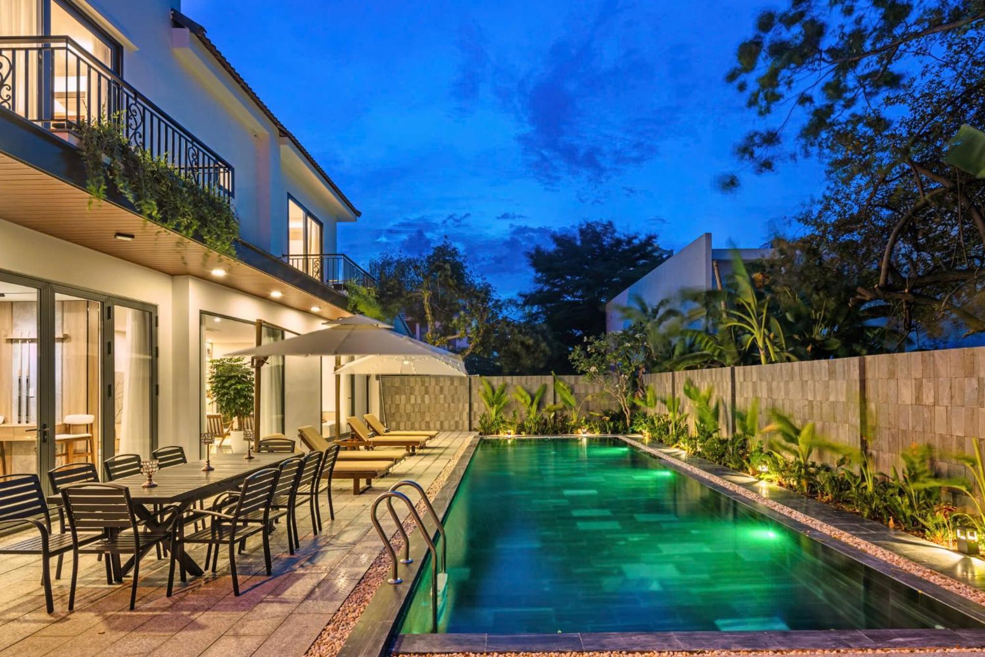 Luxurious 500M Villa, Private Pool, 300M To Beach ダナン市 エクステリア 写真